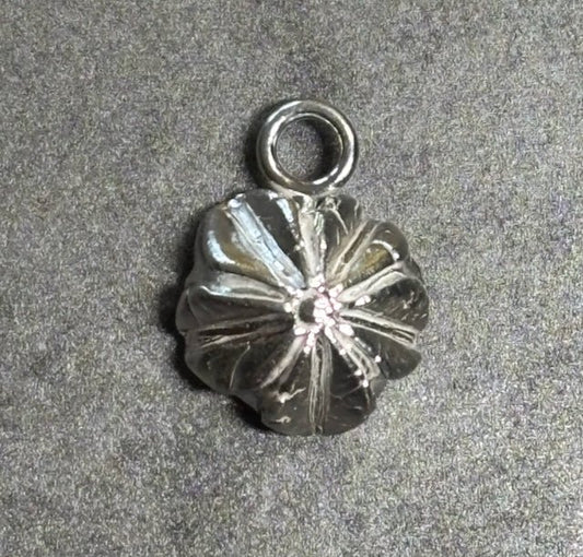 Concho Charm - Arete Adorned