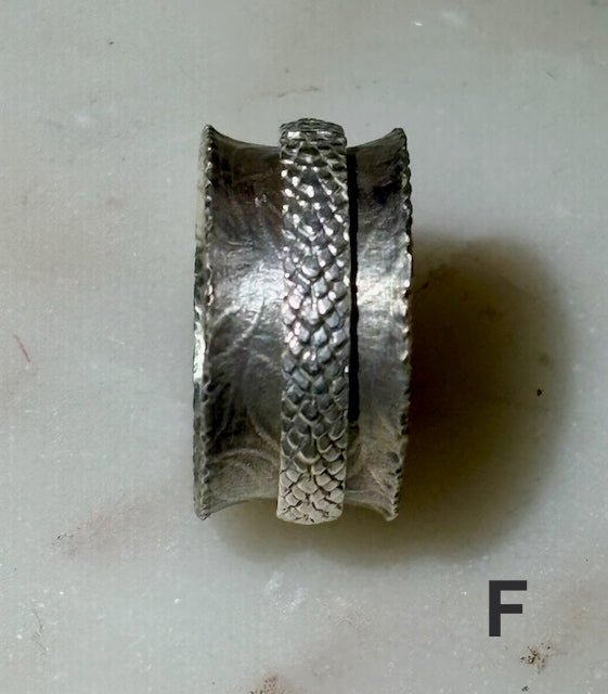 Fully Present Spinning Ring - Arete Adorned