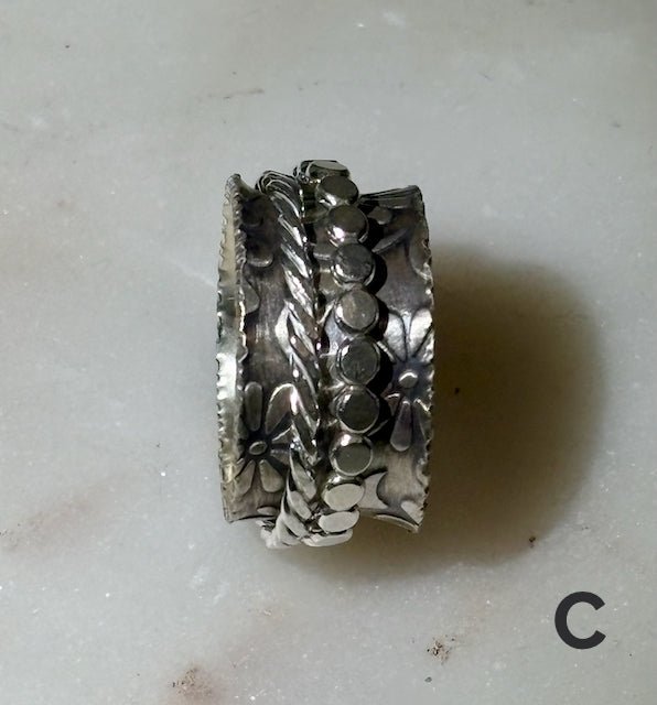 Fully Present Spinning Ring - Arete Adorned