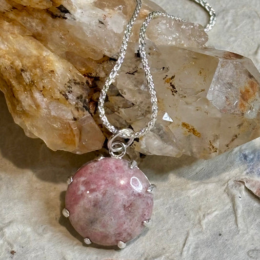 Prong Set Thulite Pendant - Arete Adorned